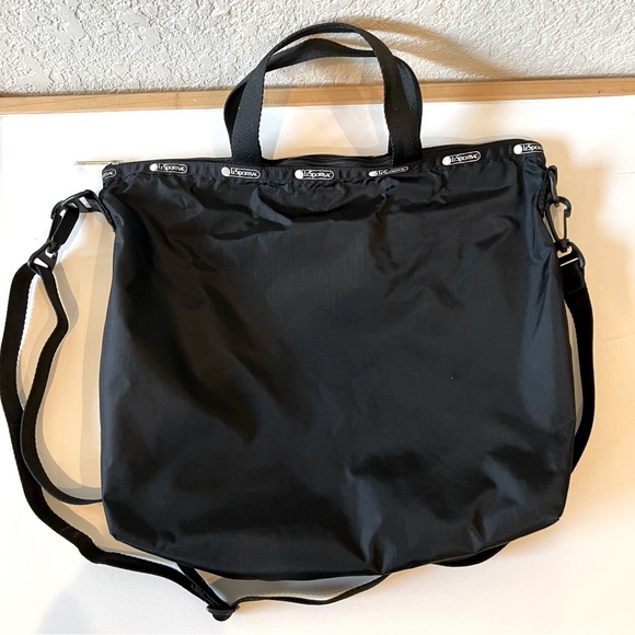 Lesportsac Bags Lesportsac Black Nylon Shoulder Crossbody Tote Bag Poshmark